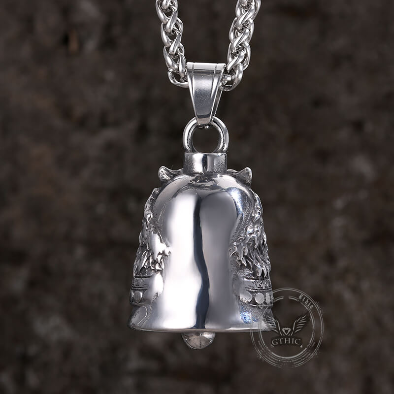 Colgante de campana de acero inoxidable con casco de lobo y calavera gótica