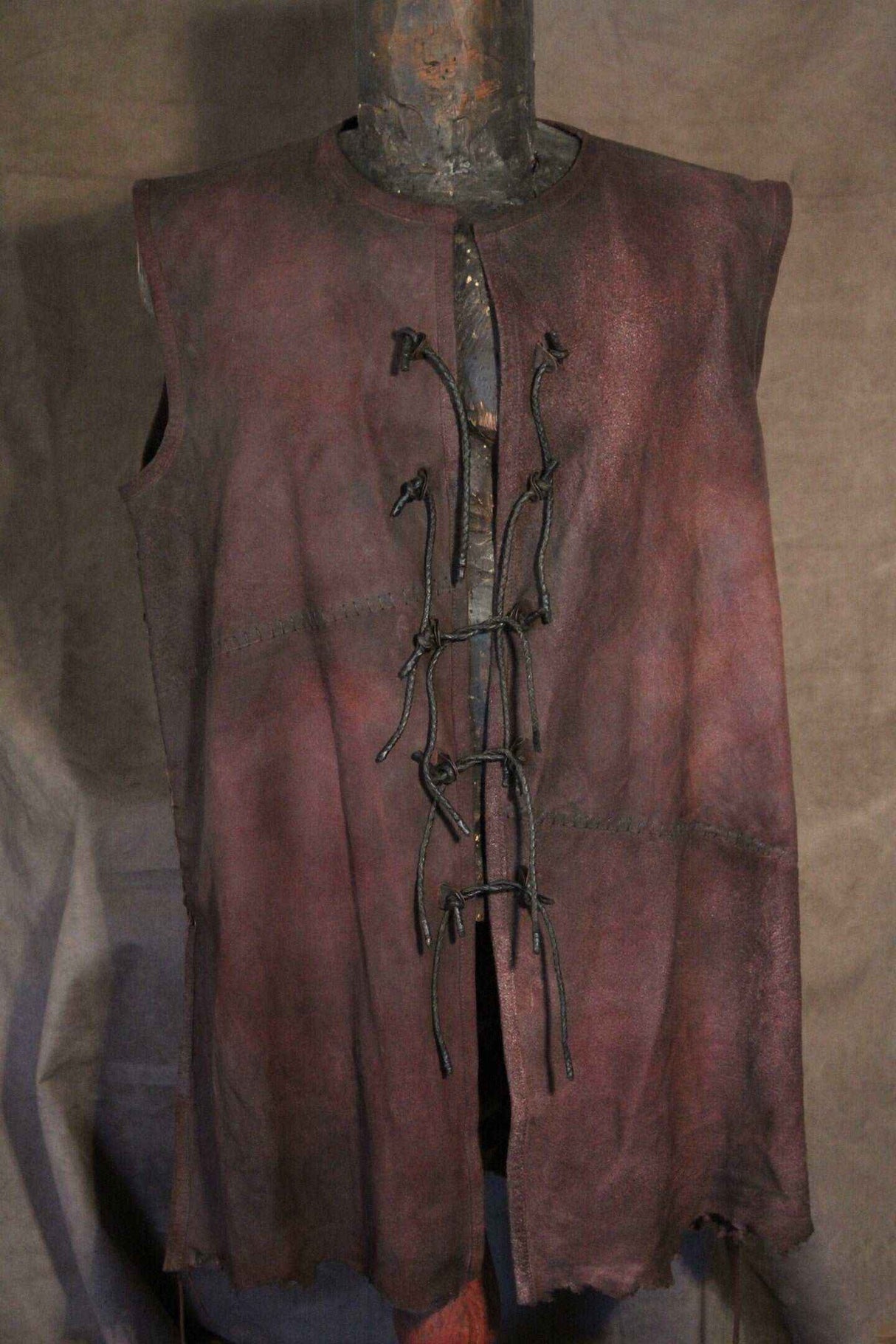 Aragorn strider costume (Lord of the Rings)