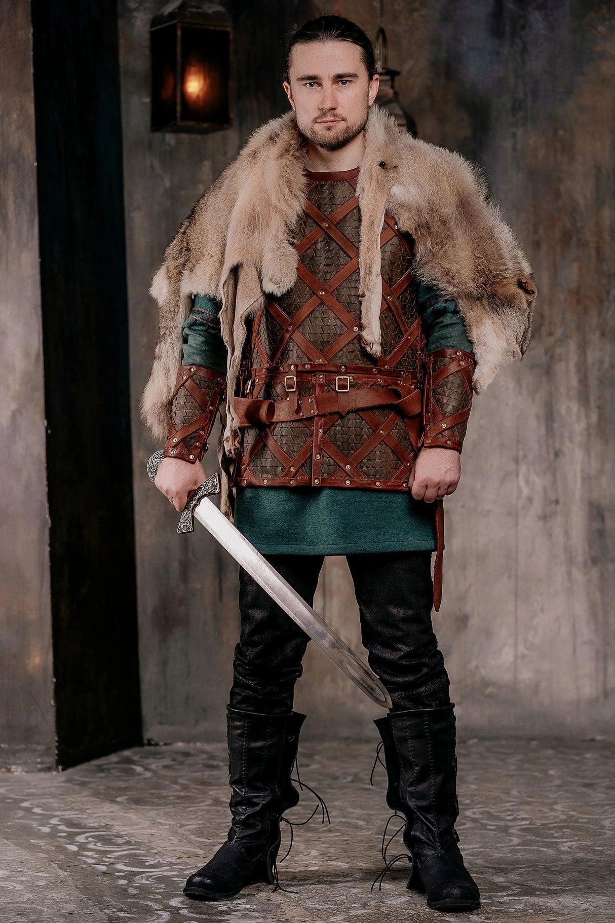 Ubbe costume (Vikings)