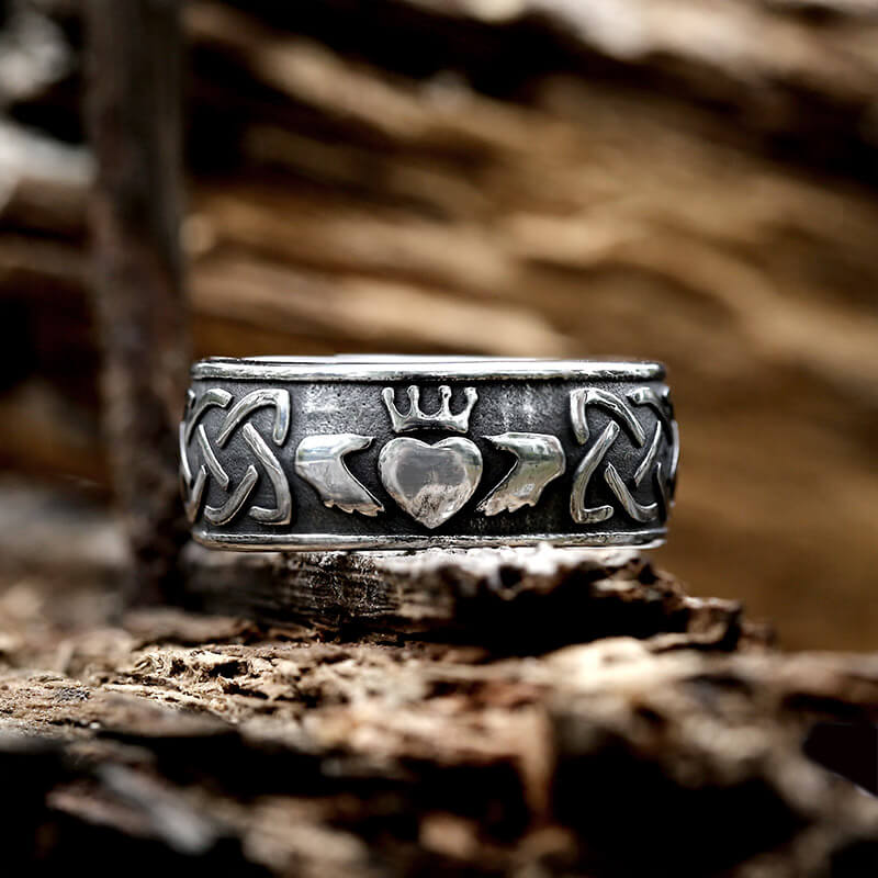 Anillo vikingo de acero inoxidable Claddagh irlandés