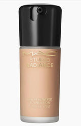 Base de maquillaje MAC Studio Radiance Serum Powered NW25