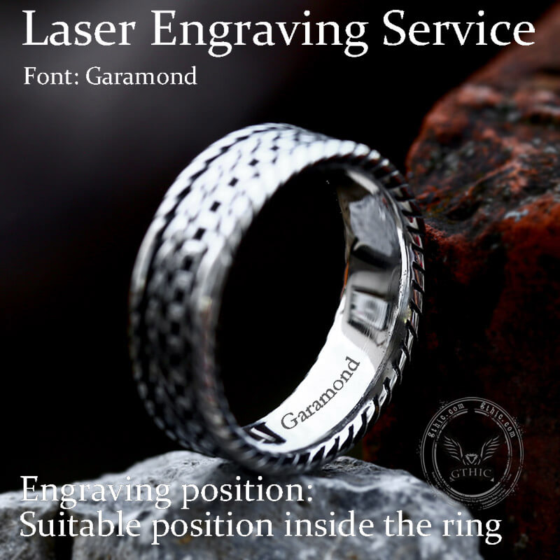 Anillo minimalista de acero inoxidable trenzado