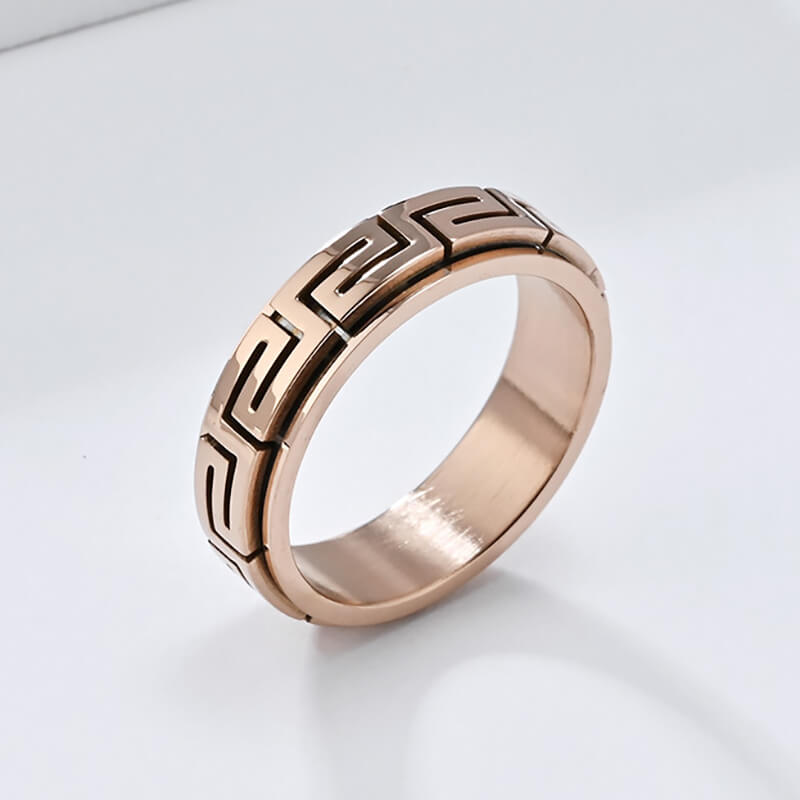 Anillo giratorio minimalista de acero inoxidable con diseño de la Gran Muralla