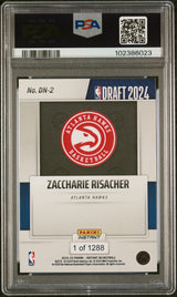 Tarjeta de baloncesto RC de Zaccharie Risacher #DN2 Draft Night Rookie de Panini Instant NBA 2024, calificada como PSA 8, casi impecable