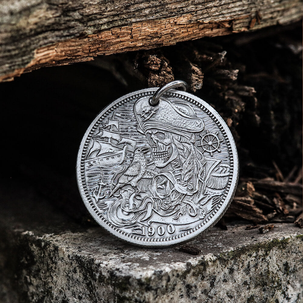 One Place Pirate Zinc Alloy Skull Hobo Nickel Pendant