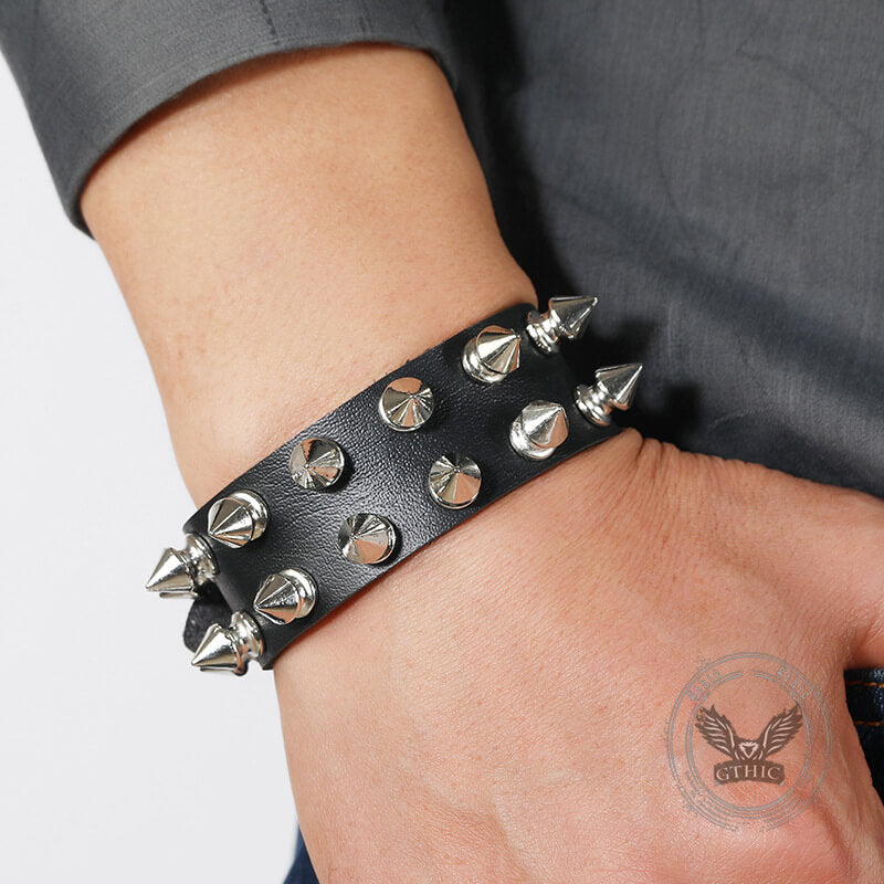 Pulsera de cuero con púas de dos filas estilo punk rock