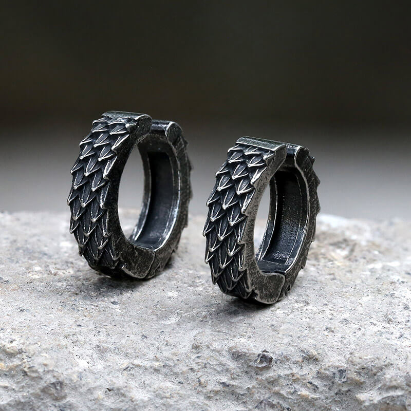 Puños de oreja de acero inoxidable con diseño de plumas retro