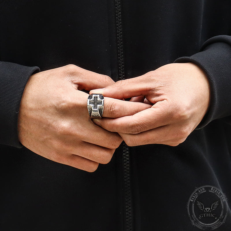 Anillo de acero inoxidable con cruz griega retro