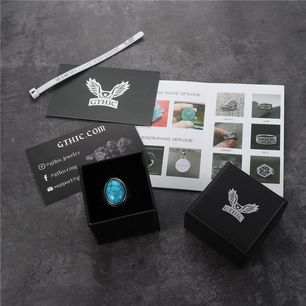 Anillo de acero inoxidable con gemas y diseño retro