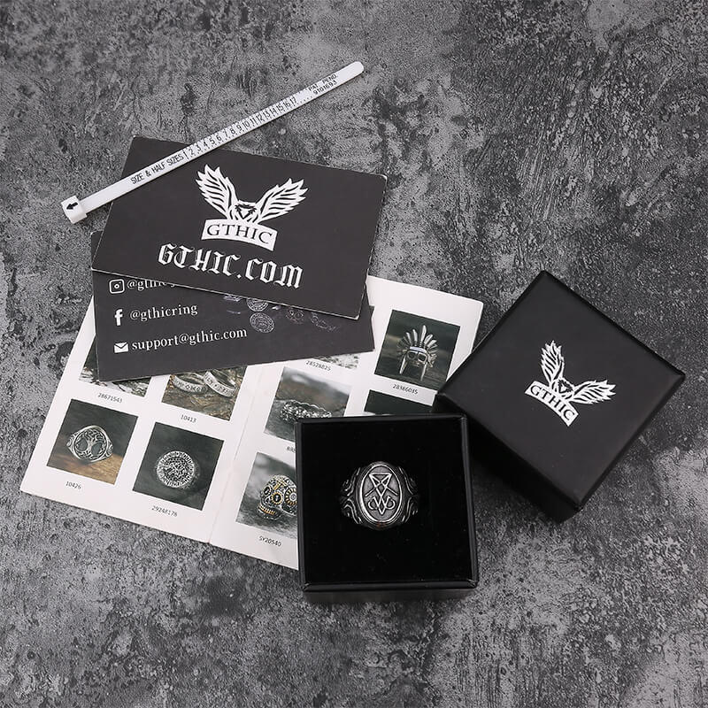 Anillo de acero inoxidable con el sello retro de Lucifer