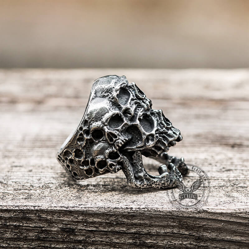 Anillo de acero inoxidable con calavera rugiente multifacética