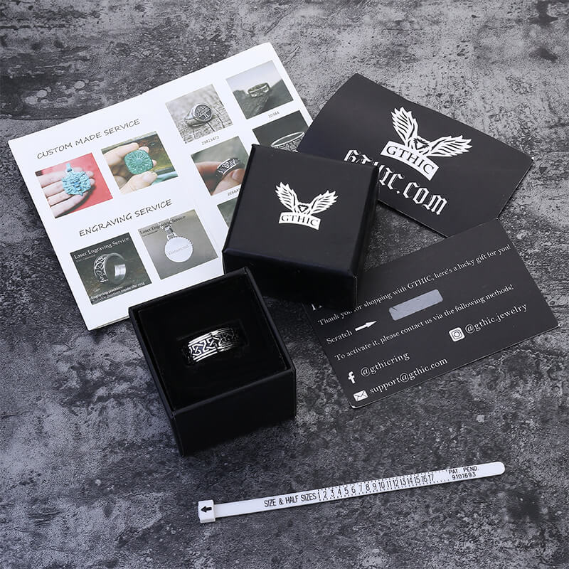 Anillo vikingo giratorio de acero inoxidable con nudo celta