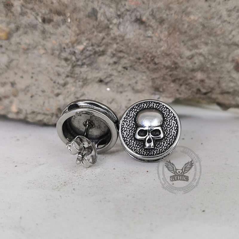 Pendientes redondos de acero inoxidable con forma de calavera