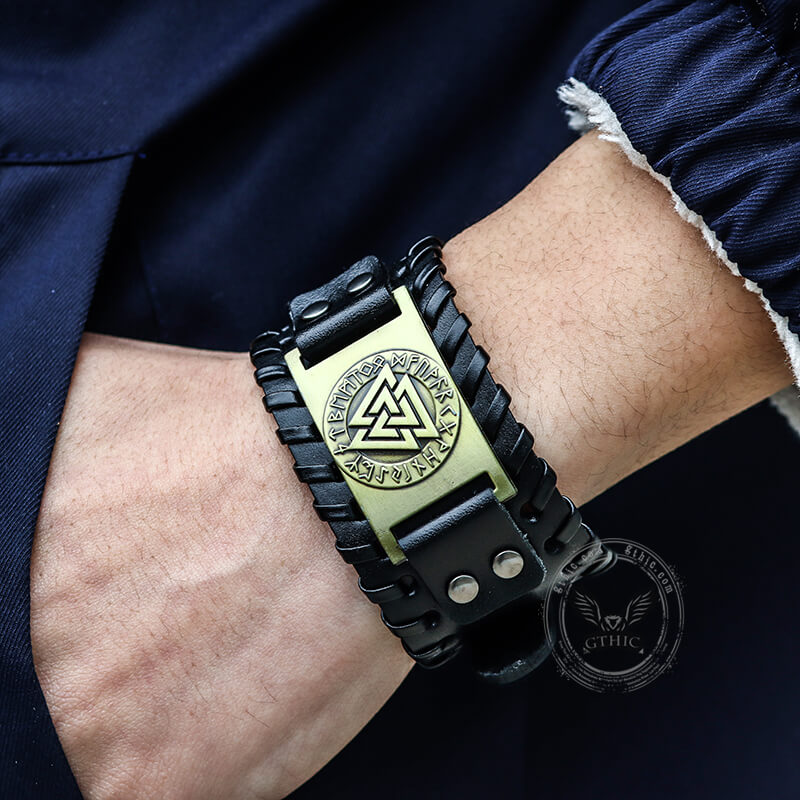 Pulsera vikinga de cuero y aleación con runas Valknut