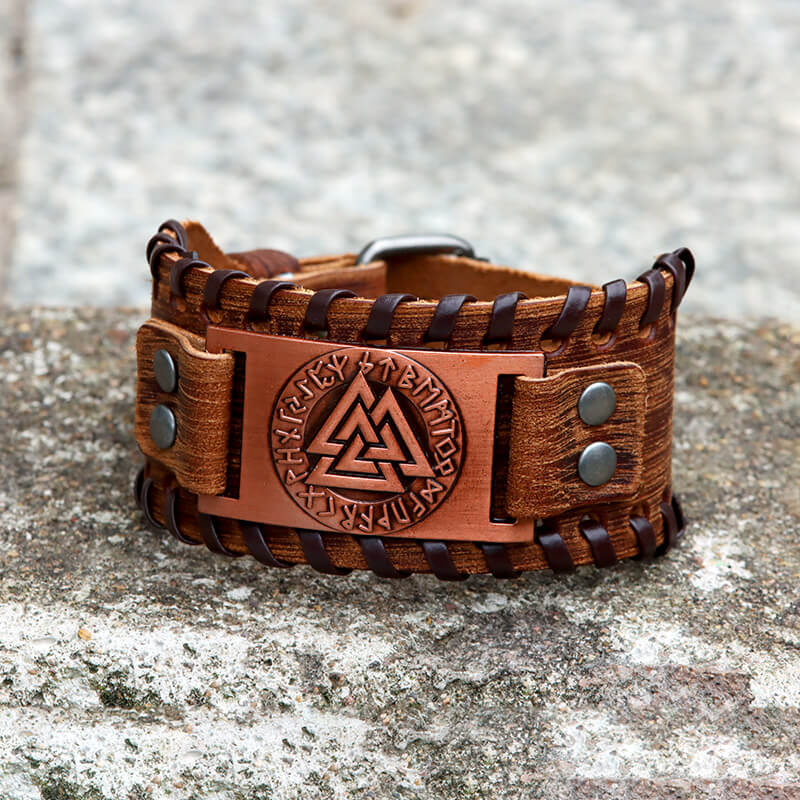 Pulsera vikinga de cuero y aleación con runas Valknut