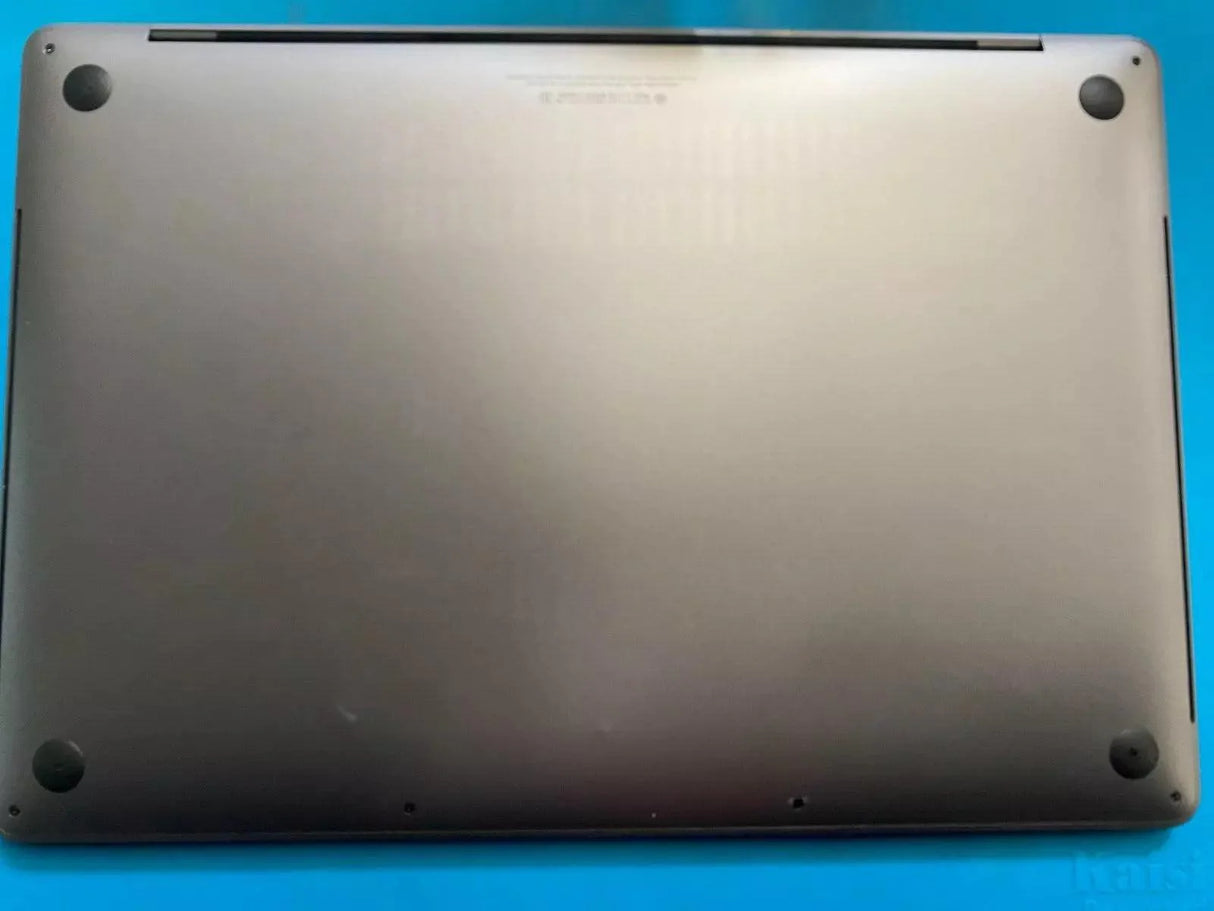 2019 Apple MacBook Pro 16-inch i7 2.6GHz – 16GB RAM 512GB SSD AMD 5300M Japanese Keyboard