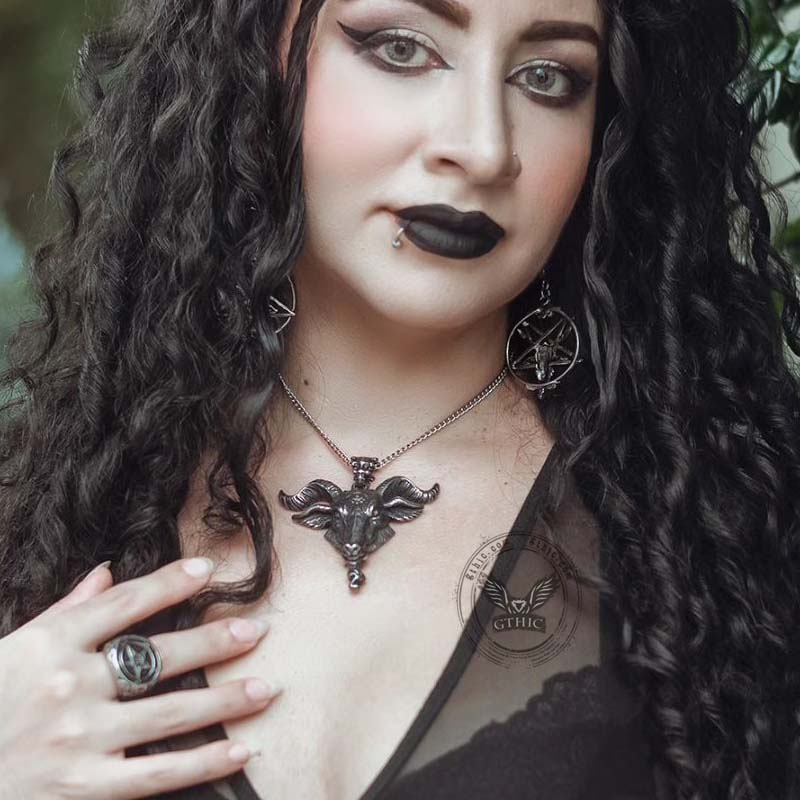 Colgante de acero inoxidable con forma de cabra satánica y diablo