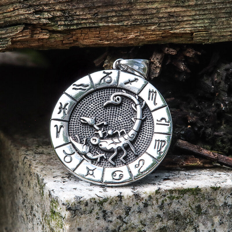 Colgante de acero inoxidable de Escorpio