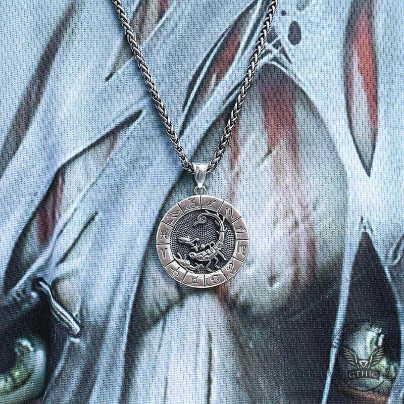 Colgante de acero inoxidable de Escorpio