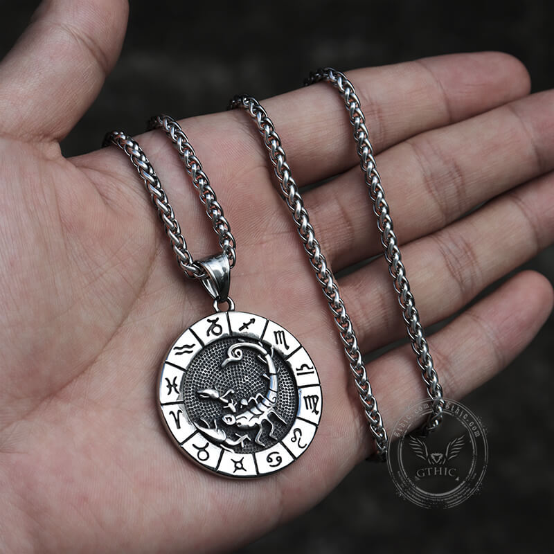 Colgante de acero inoxidable de Escorpio