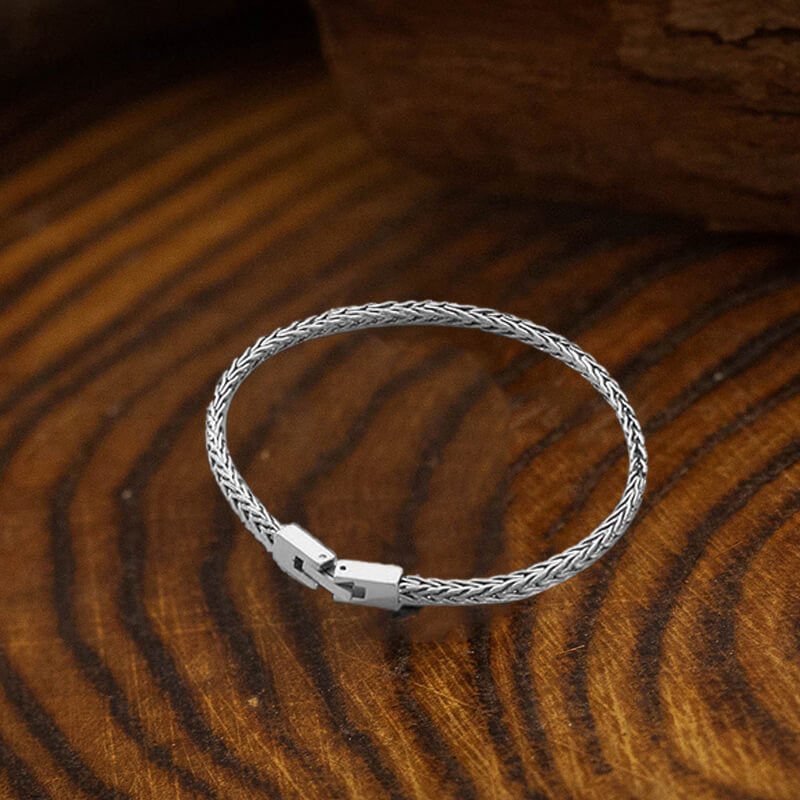 Pulsera de acero inoxidable con hebilla de joyería de color sólido simple