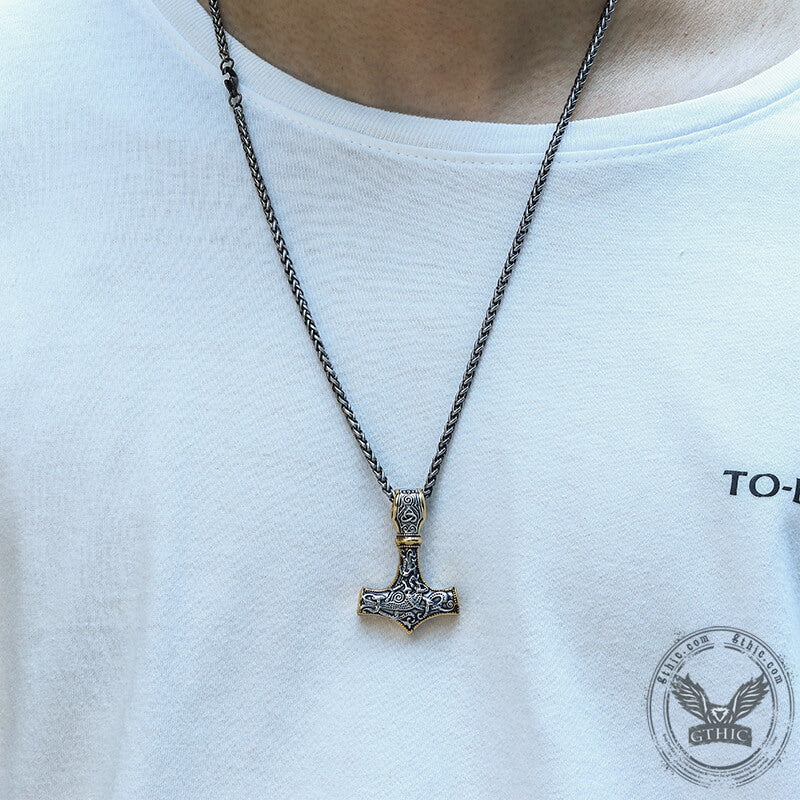 Colgante de acero inoxidable con el martillo de Thor