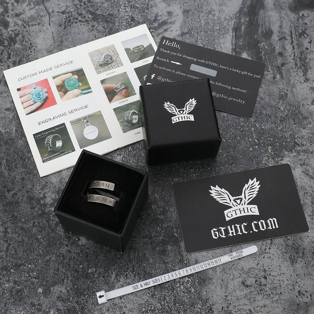 Anillo de acero inoxidable con runas roscadas