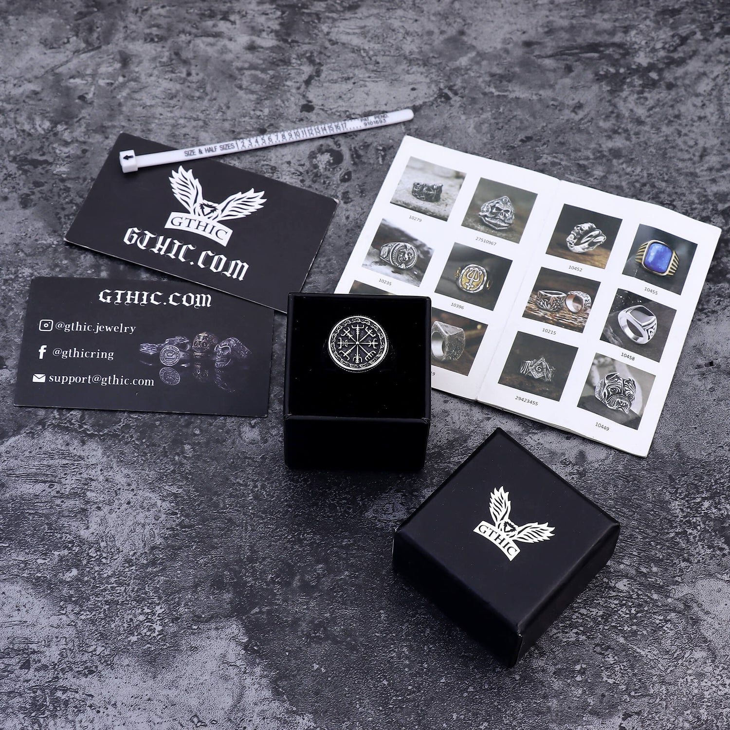 Anillo de acero inoxidable con nudo celta Vegvisir