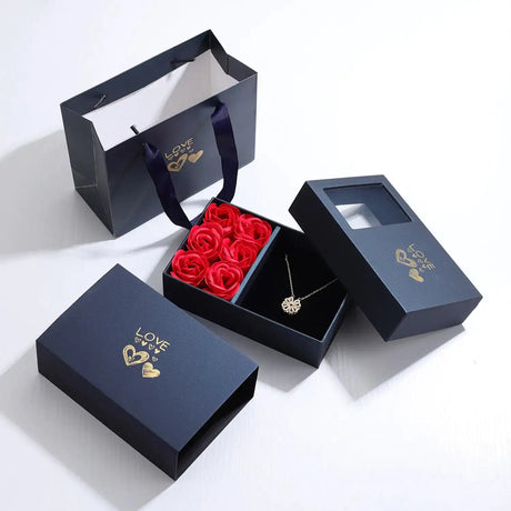 Rose Gift Box with Four-Leaf Grass and Heart Necklaces - Lootquake