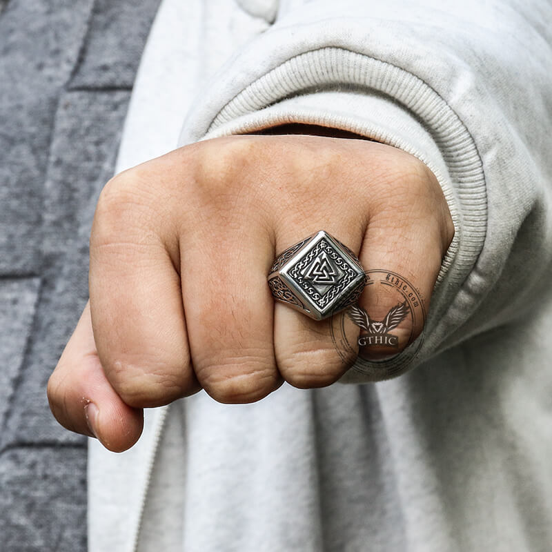 Anillo de acero inoxidable con nudo celta vikingo Valknut