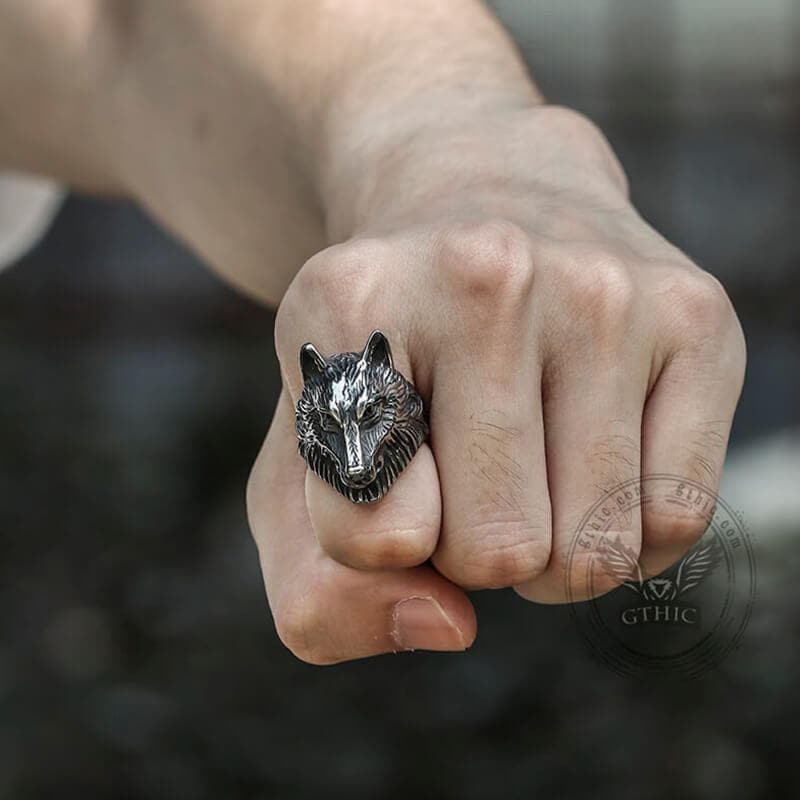 Anillo vikingo de acero inoxidable 316L con diseño de lobo salvaje
