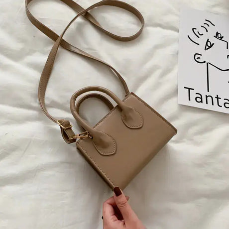 Personalized Solid Color Handbags for Celebrities - Lootquake